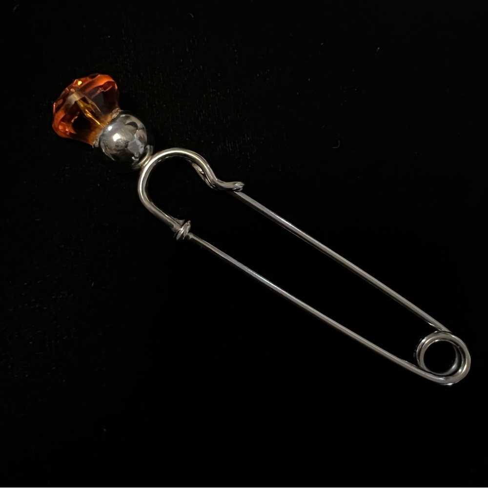 Large Silver Tone Kilt Pin Thistle Shaped Stone Scottish Mens Kilt Accessory